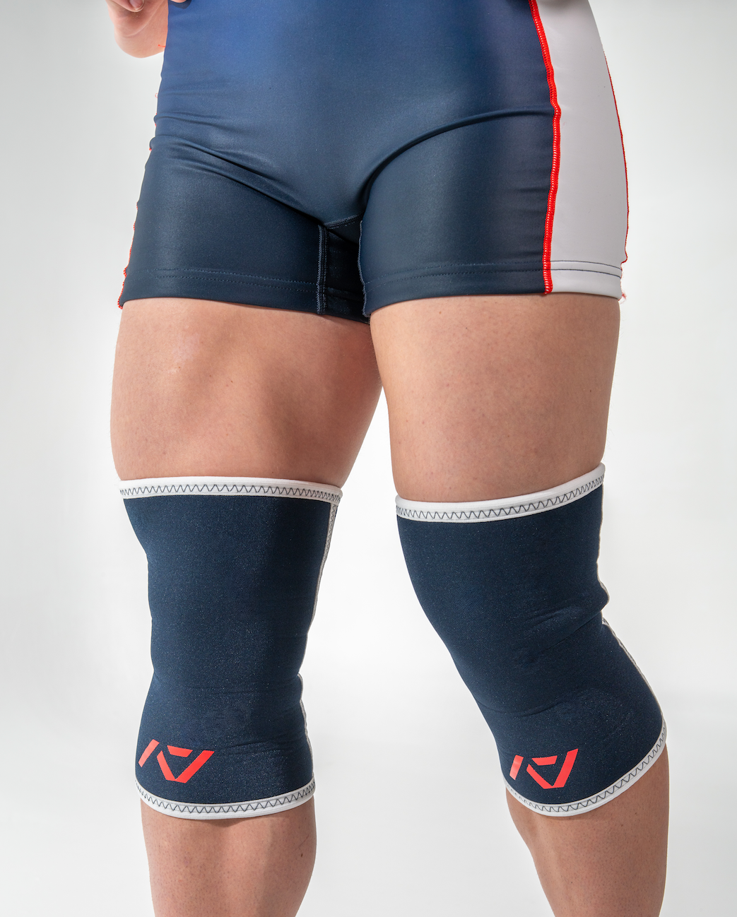 Hourglass Knee Sleeves - IPF Approved - RWB | A7 Europe Shipping