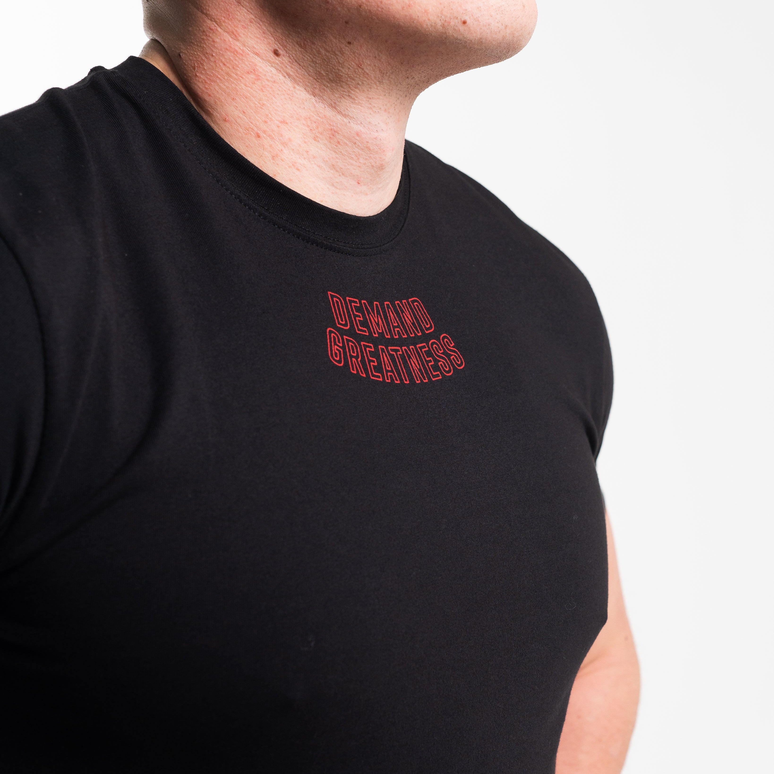 DG23 IPF Approved Meet Shirt Red Dawn is our new meet shirt highlighting Demand Greatness with a double outline font to showcase your impact on the platform. Shop the full A7 Powerlifting IPF Approved Equipment collection including Powerlifting Singlet, A7 Meet Shirt, A7 Zebra Wrist Wraps, A7 Deadlift Socks, Hourglass Knee Sleeves (Stiff Knee Sleeves and Rigor Mortis Knee Sleeves). PAL Lever is now IPF Approved. Genouillères powerlifting shipping to France, Spain, Ireland, Germany, Italy, Sweden and EU. 