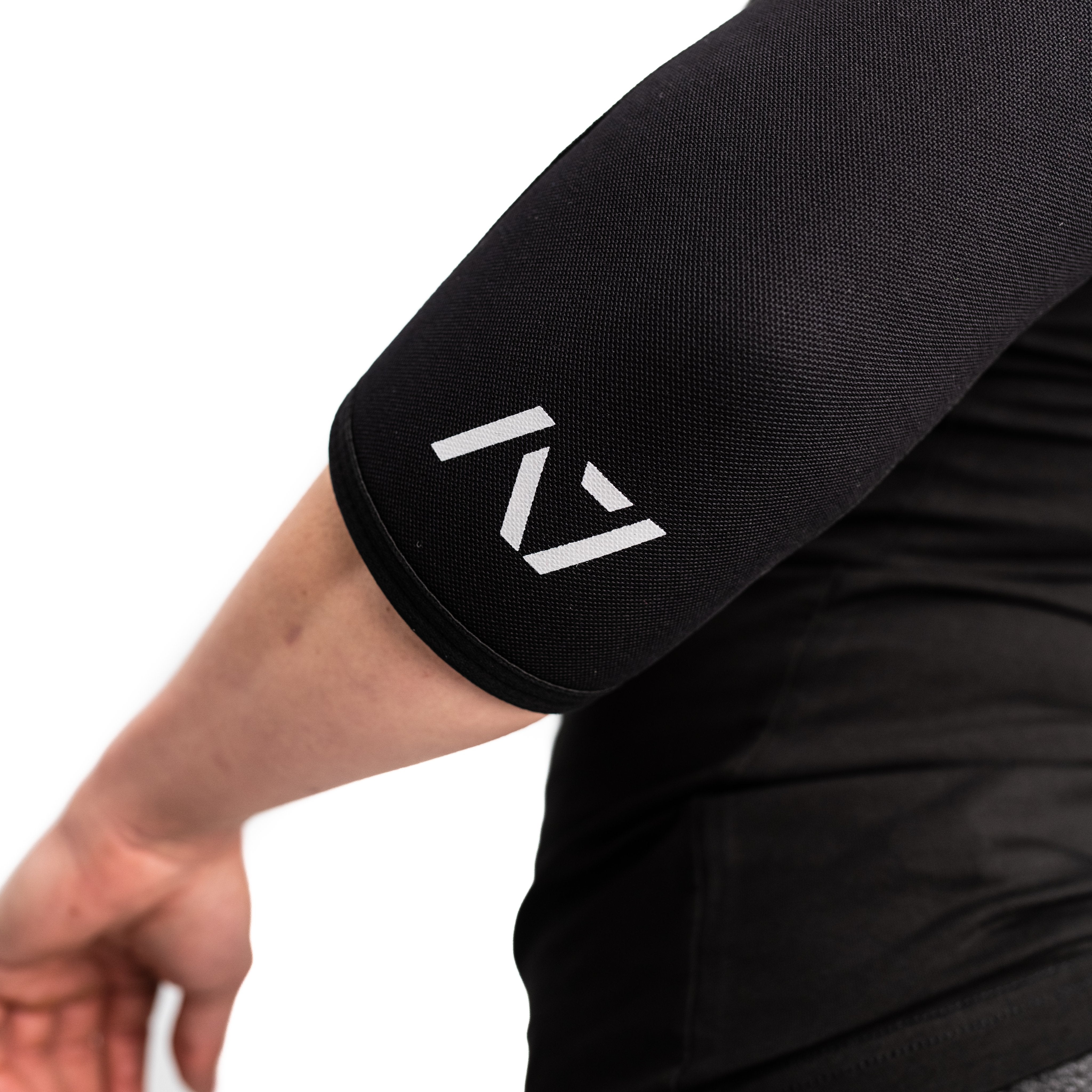 A7 7mm Elbow Sleeves - Black