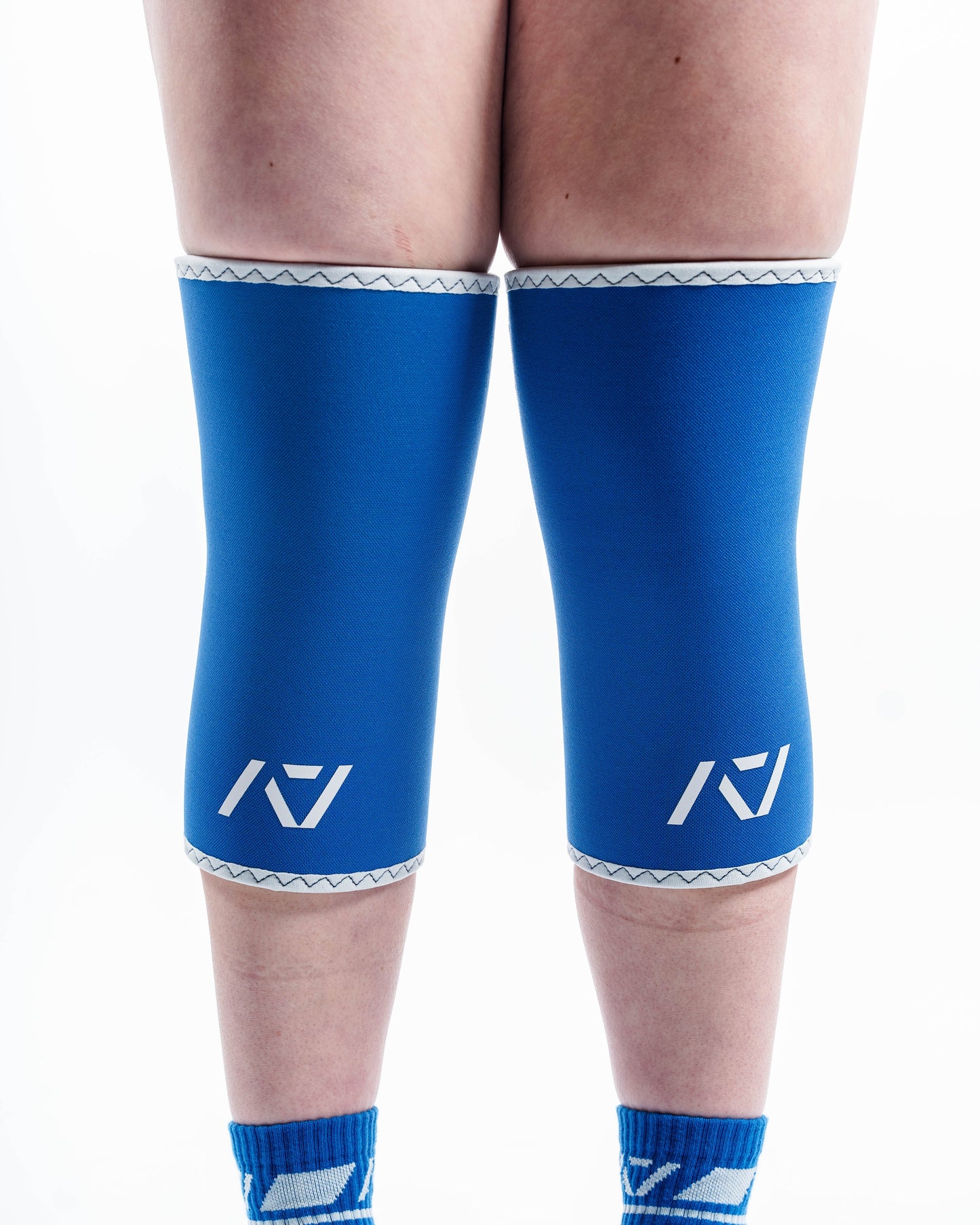 Hourglass Knee Sleeves - IPF Approved - Cyanite