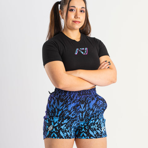 With each silent step, the Violet Tiger commands attention, radiating an aura of unparalleled strength. Its vivid hue, a symbol of pride, doesn't merely beckon for approval but Demands Greatness. The Violet Tiger Launch is a symbol of courage in every stripe, write your own story in this realm to become the Tiger, bold, and confident. Genouill�res powerlifting shipping to France, Spain, Ireland, Germany, Italy, Sweden and EU.