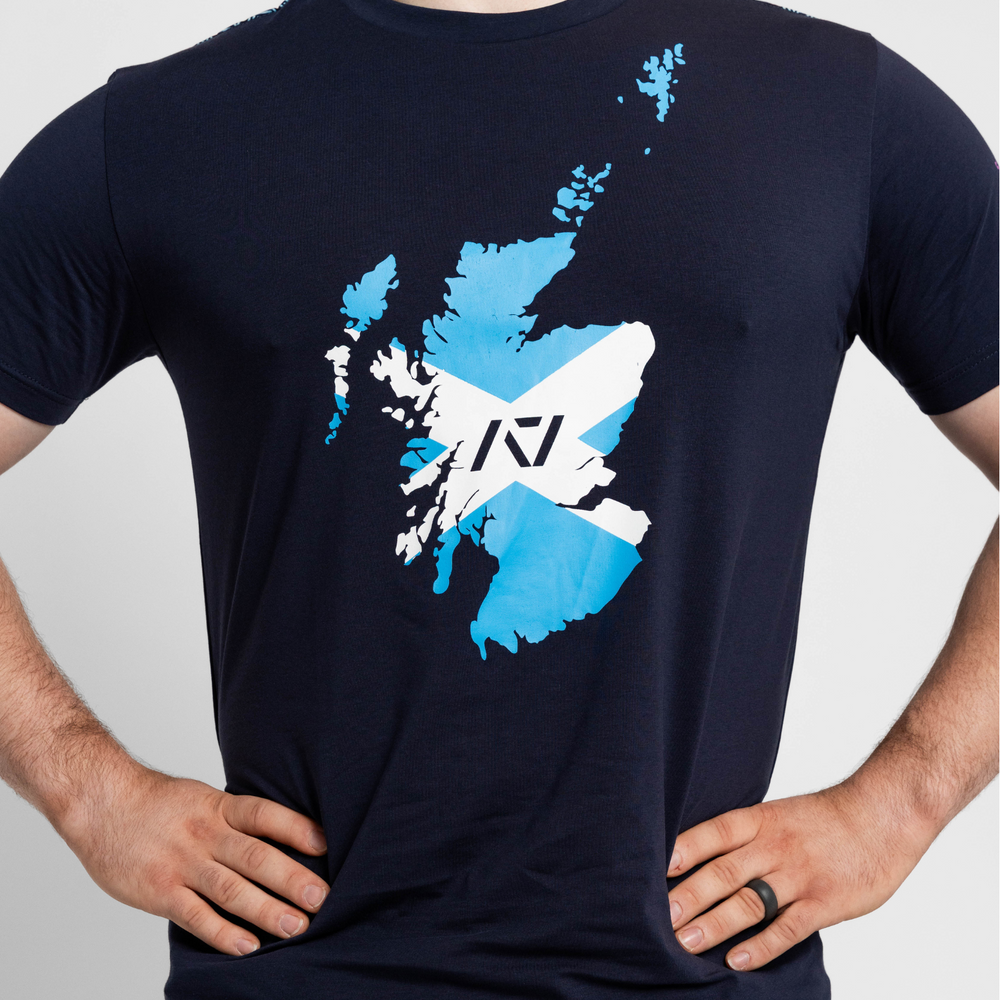 
                      
                        Whether pressing, pulling, squatting or any other variational movement the knurling is always there. The silicone bar grip helps with slippery commercial benches and bars and anchors the barbell to your back. Genouill�res powerlifting shipping to France, Spain, Ireland, Germany, Italy, Sweden and EU.
                      
                    