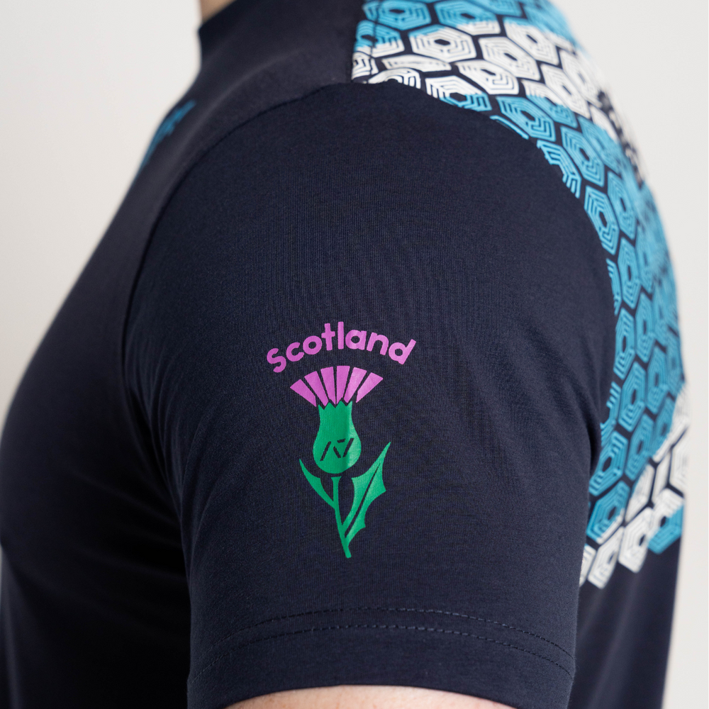 
                      
                        Whether pressing, pulling, squatting or any other variational movement the knurling is always there. The silicone bar grip helps with slippery commercial benches and bars and anchors the barbell to your back. Genouill�res powerlifting shipping to France, Spain, Ireland, Germany, Italy, Sweden and EU.
                      
                    