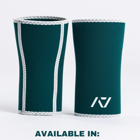 A7 IPF Approved Hourglass Knee Sleeves feature an hourglass-shaped centre taper fit to help provide knee compression while maintaining proper tightness around the calf and quad, offered in three stiffnesses (Flexi, Stiff and Rigor Mortis). Shop the full A7 Powerlifting IPF Approved Equipment collection. The IPF Approved Kit includes Powerlifting Singlet, A7 Meet Shirt, A7 Zebra Wrist Wraps and A7 Deadlift Socks. Genouill�res powerlifting shipping to France, Spain, Ireland, Germany, Italy, Sweden and EU.