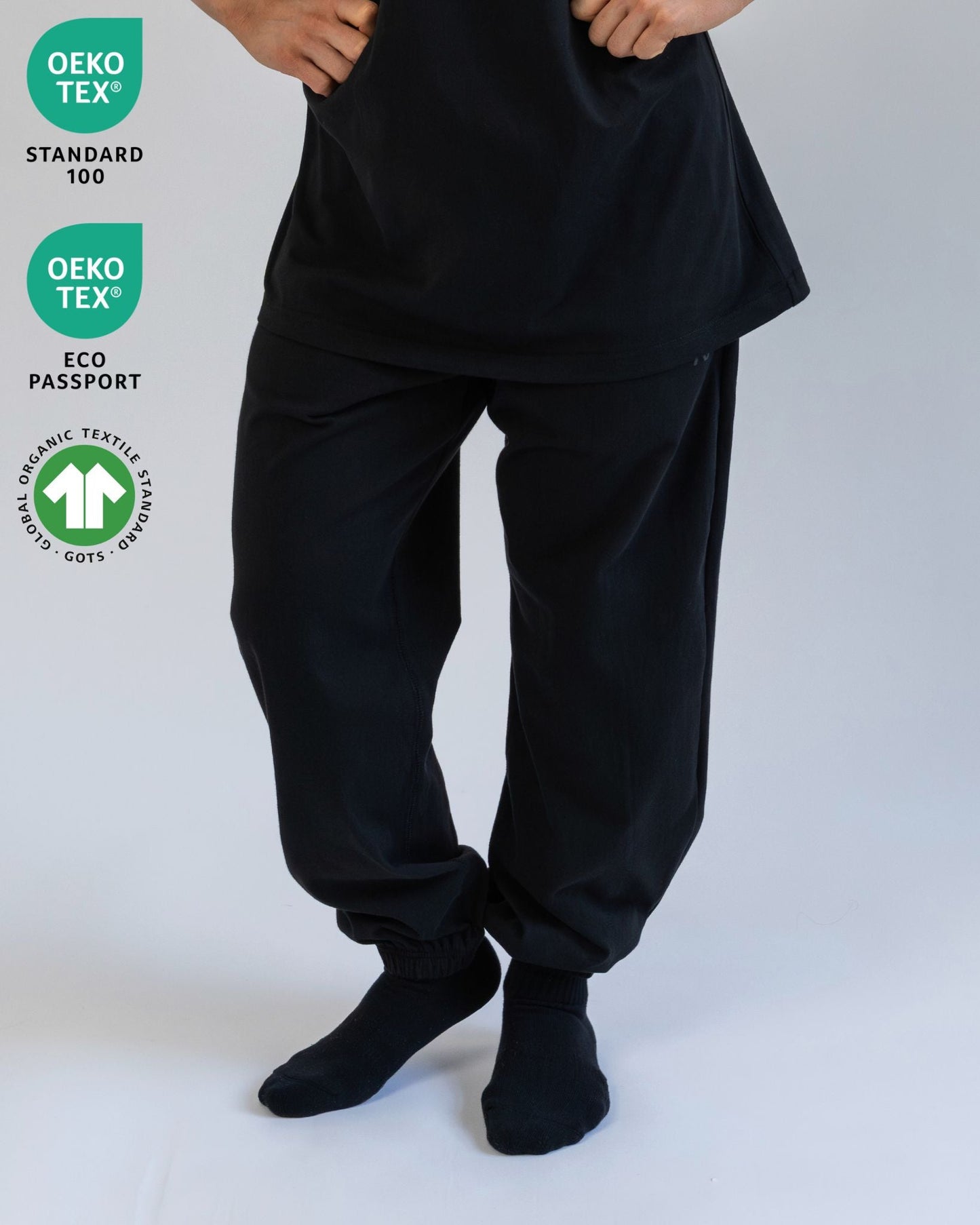 Demanding Greatness going the extra mile to offer TRUE Organic Apparel; not just in the fabric or the dye, but in every detail in between. Our certifications reflect this commitment: GOTS ensures our fabrics are made from 100% genuine organic cotton, and OEKO-TEX guarantees that our dyes and printed artwork are free from harmful substances and chemicals throughout the entire production process. Genouill�res powerlifting shipping to France, Spain, Ireland, Germany, Italy, Sweden and EU.