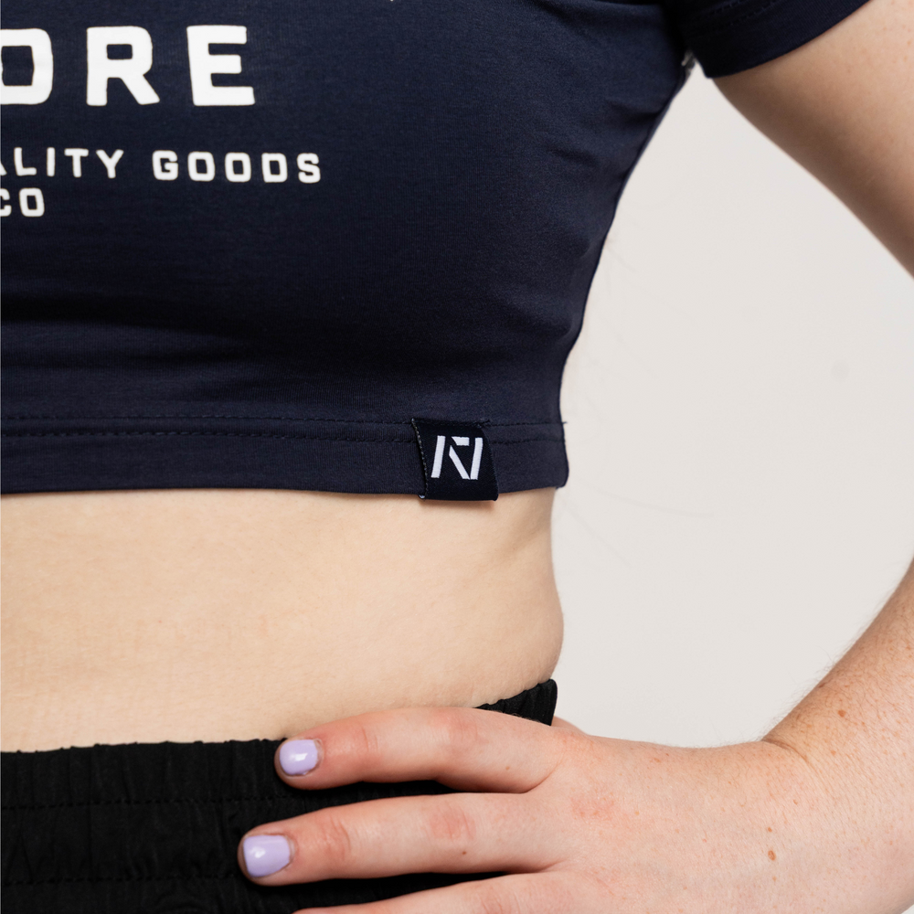 
                      
                        Whether pressing, pulling, squatting or any other variational movement the knurling is always there. The silicone bar grip helps with slippery commercial benches and bars and anchors the barbell to your back. Genouill�res powerlifting shipping to France, Spain, Ireland, Germany, Italy, Sweden and EU.
                      
                    