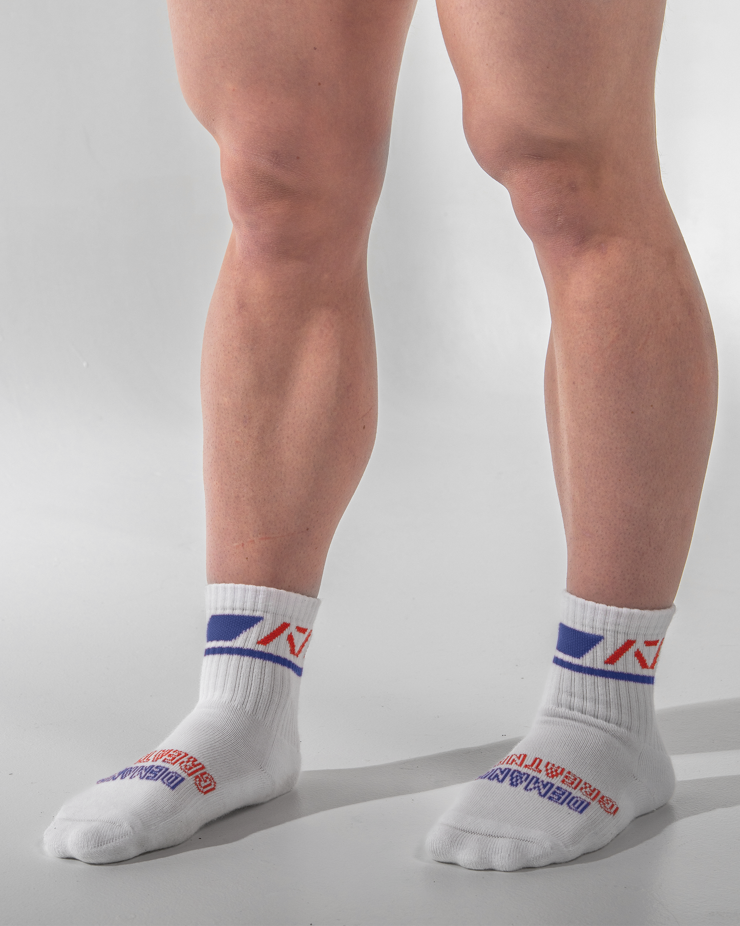 A7 RWB Crew socks showcase RWB logos and let your energy show on the platform, in your training or while out and about. The IPF Approved Night Light Meet Kit includes Powerlifting Singlet, A7 Meet Shirt, A7 Zebra Wrist Wraps, A7 Deadlift Socks, Hourglass Knee Sleeves (Stiff Knee Sleeves and Rigor Mortis Knee Sleeves). Genouill�res powerlifting shipping to France, Spain, Ireland, Germany, Italy, Sweden and EU.