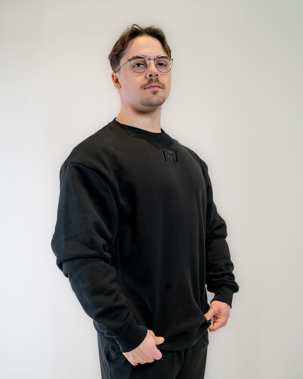 Made for the days when you need to stay warm without compromising mobility, the Unisex FLXcrw is built by athletes and designed for performance. Genouill�res powerlifting shipping to France, Spain, Ireland, Germany, Italy, Sweden and EU.