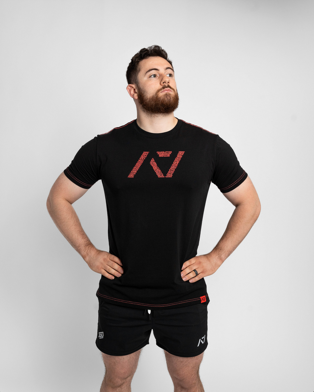 Whether pressing, pulling, squatting or any other variational movement the knurling is always there. The silicone bar grip helps with slippery commercial benches and bars and anchors the barbell to your back. Genouill�res powerlifting shipping to France, Spain, Ireland, Germany, Italy, Sweden and EU.