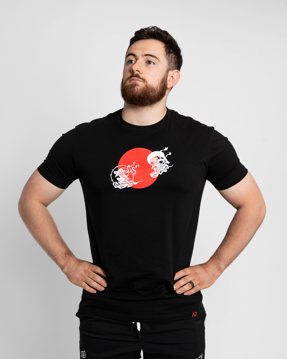 Whether pressing, pulling, squatting or any other variational movement the knurling is always there. The silicone bar grip helps with slippery commercial benches and bars and anchors the barbell to your back. Genouill�res powerlifting shipping to France, Spain, Ireland, Germany, Italy, Sweden and EU.