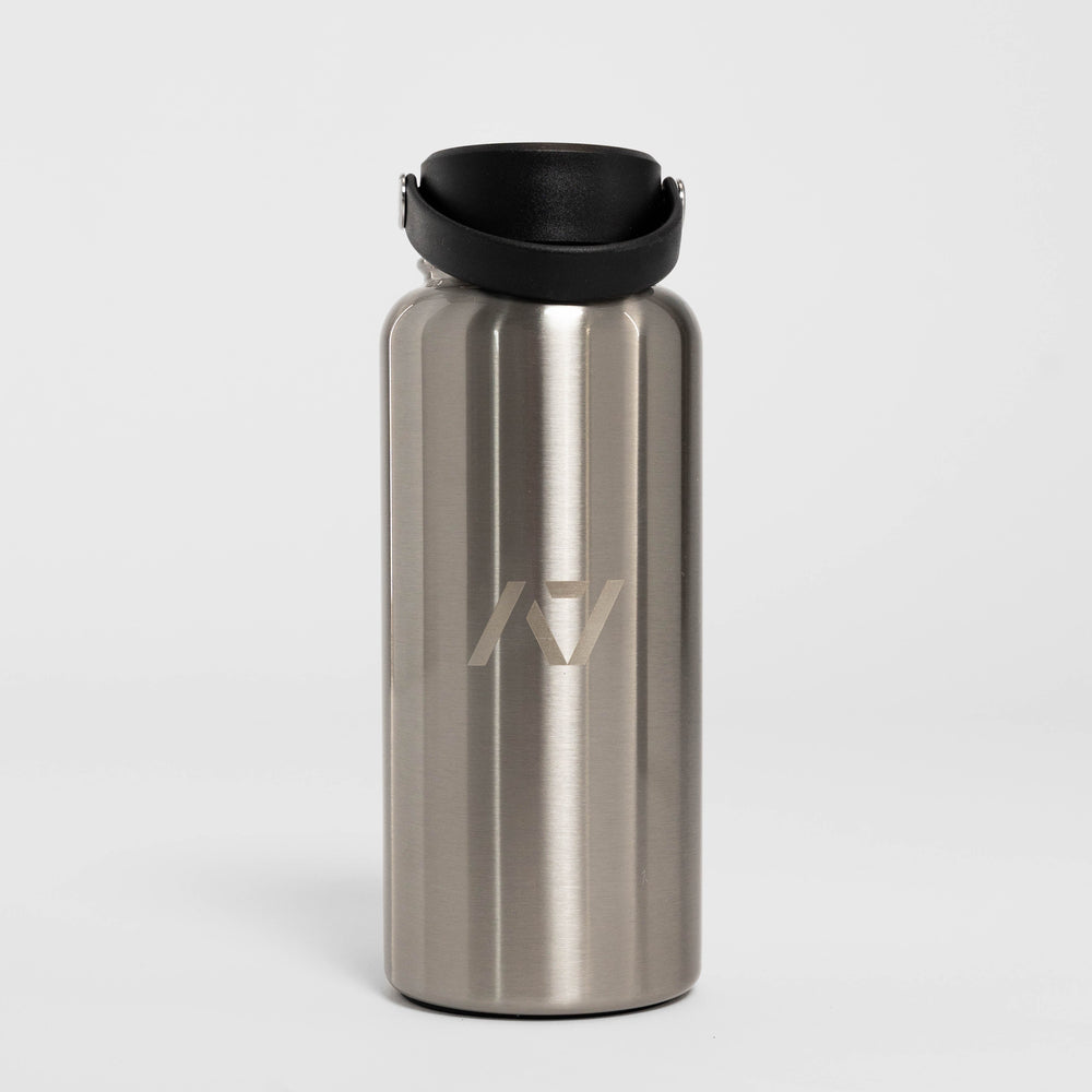 
                      
                        Our 32oz Insulated Stainless Steel Water Bottle in sleek stainless steel is designed to keep up with your toughest training days, long commutes, and everything in between. With a generous 32 oz capacity, you'll have plenty of hydration on hand to power through any challenge. Genouill�res powerlifting shipping to France, Spain, Ireland, Germany, Italy, Sweden and EU.
                      
                    