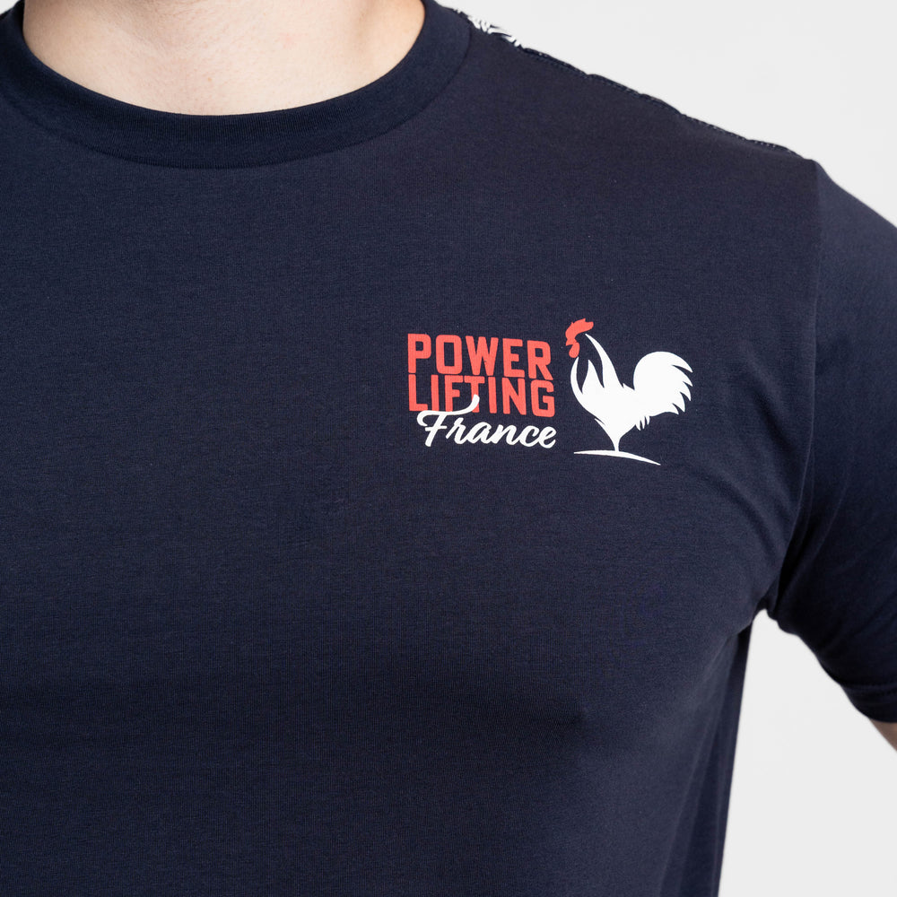 
                      
                        Whether pressing, pulling, squatting or any other variational movement the knurling is always there. The silicone bar grip helps with slippery commercial benches and bars and anchors the barbell to your back. Genouill�res powerlifting shipping to France, Spain, Ireland, Germany, Italy, Sweden and EU.
                      
                    