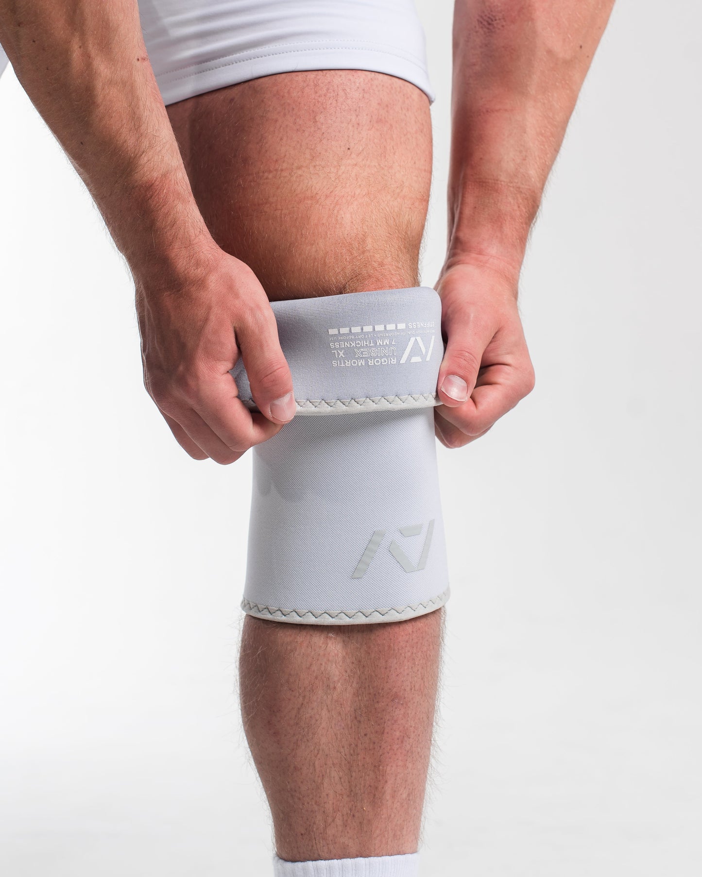 Hourglass Knee Sleeves - IPF Approved - Polar