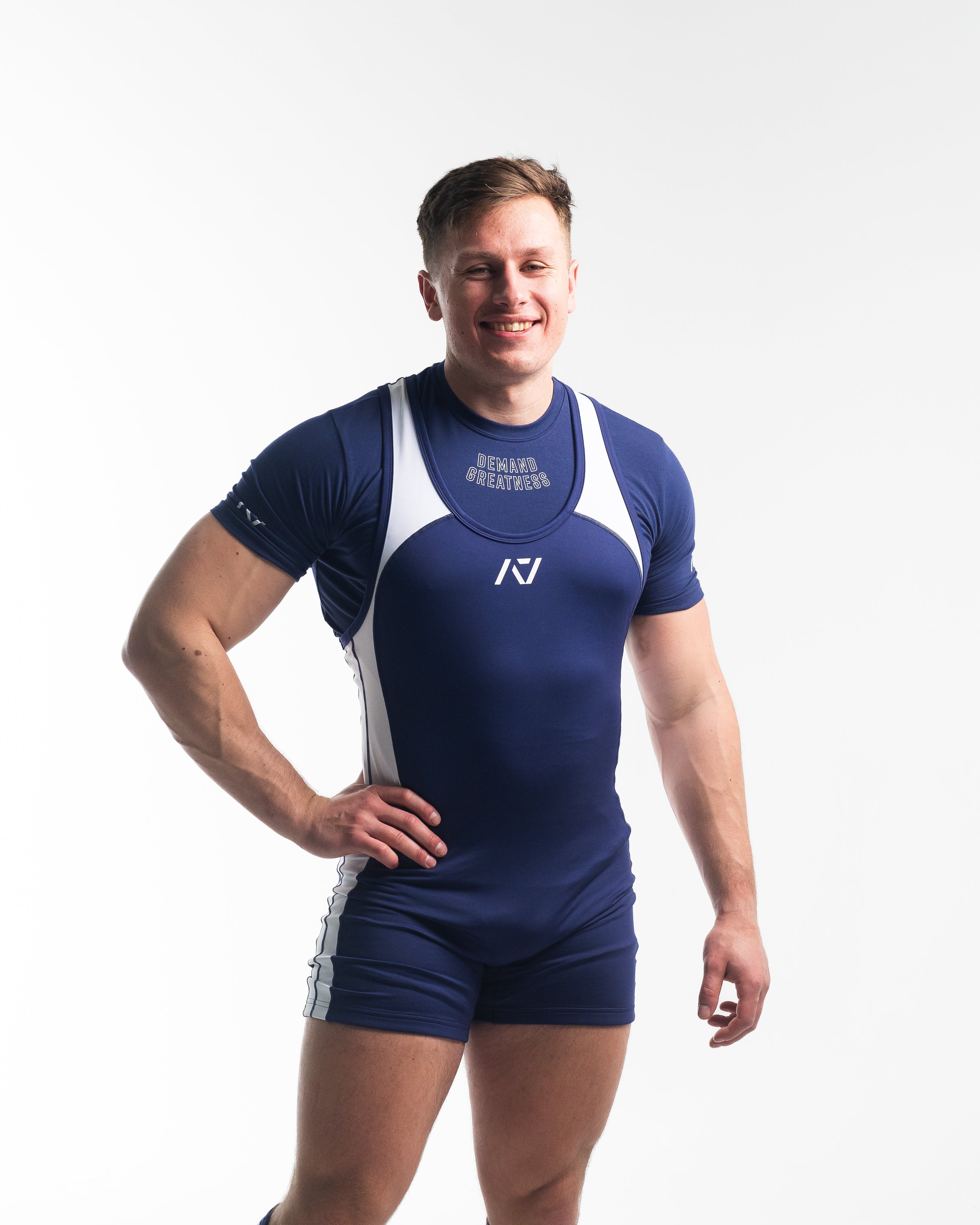 A7 IPF Approved NightLight Luno singlet with extra lat mobility, side panel stitching to guide the squat depth level and curved panel design for a slimming look. The Women's cut singlet features a tapered waist and additional quad room. The IPF Approved Kit includes Powerlifting Singlet, A7 Meet Shirt, A7 Zebra Wrist Wraps, A7 Deadlift Socks, Hourglass Knee Sleeves (Stiff Knee Sleeves and Rigor Mortis Knee Sleeves). Genouillères powerlifting shipping to France, Spain, Ireland, Germany, Italy, Sweden and EU.