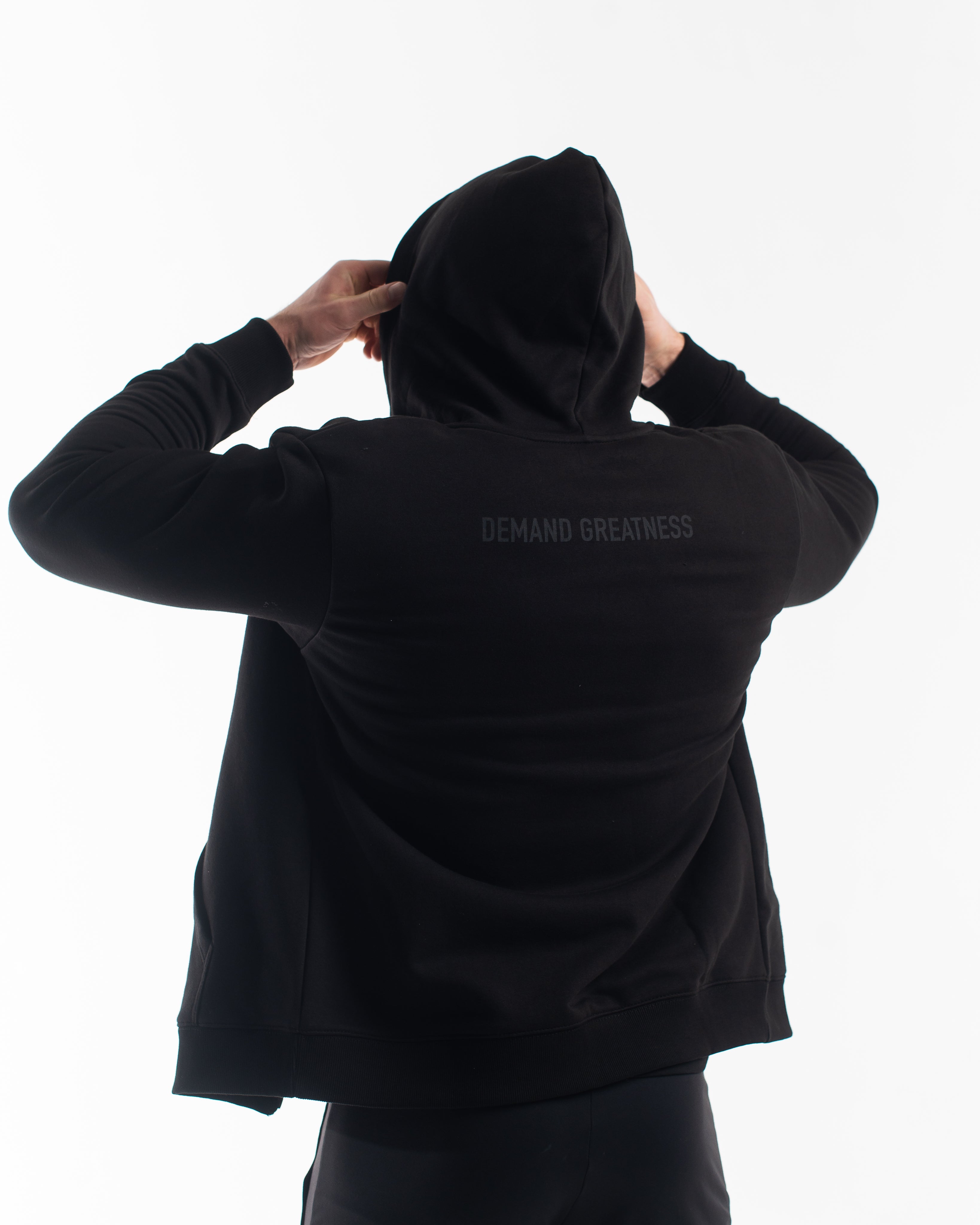 Stealth Demand Greatness is a zip up hoodie great for casual wear or lifting in the gym. Purchase Stealth zip up hoodie in UK and Europe from A7 UK. A7 have the best Bar Grip Tshirts, shipping to UK and Europe from A7 UK. A7UK supplies the best Powerlifting apparel for all your workouts. Genouill�res powerlifting shipping to France, Spain, Ireland, Germany, Italy, Sweden and EU.