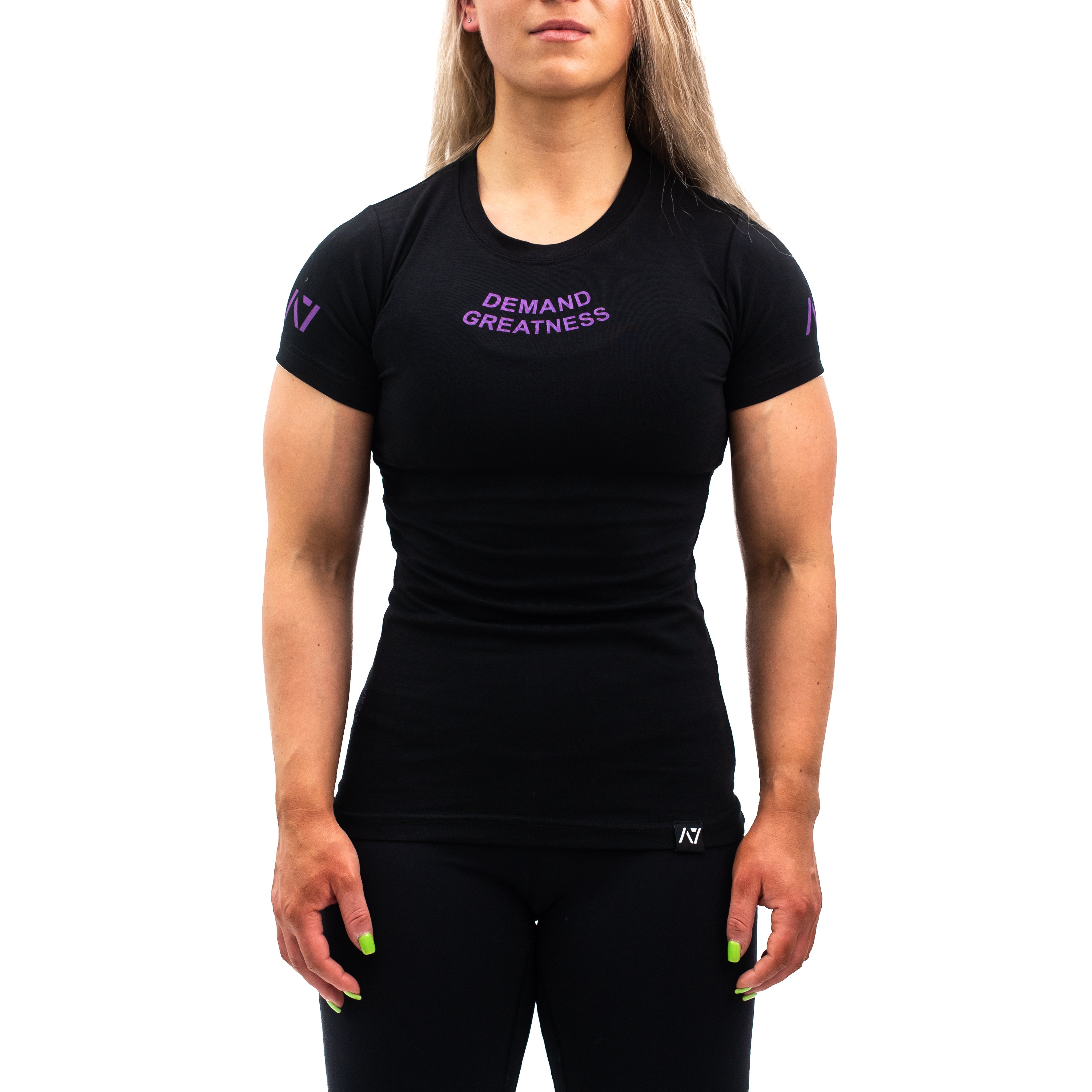 Standout from the crowd in our Purple Demand Greatness Crop and let your energy show on the platform, in your training or while out and about. Our Meet tees offer a level of comfort like no other through their unique blend of materials and stretch in the places you desire for a comfortable fit that keeps your mind on your performance