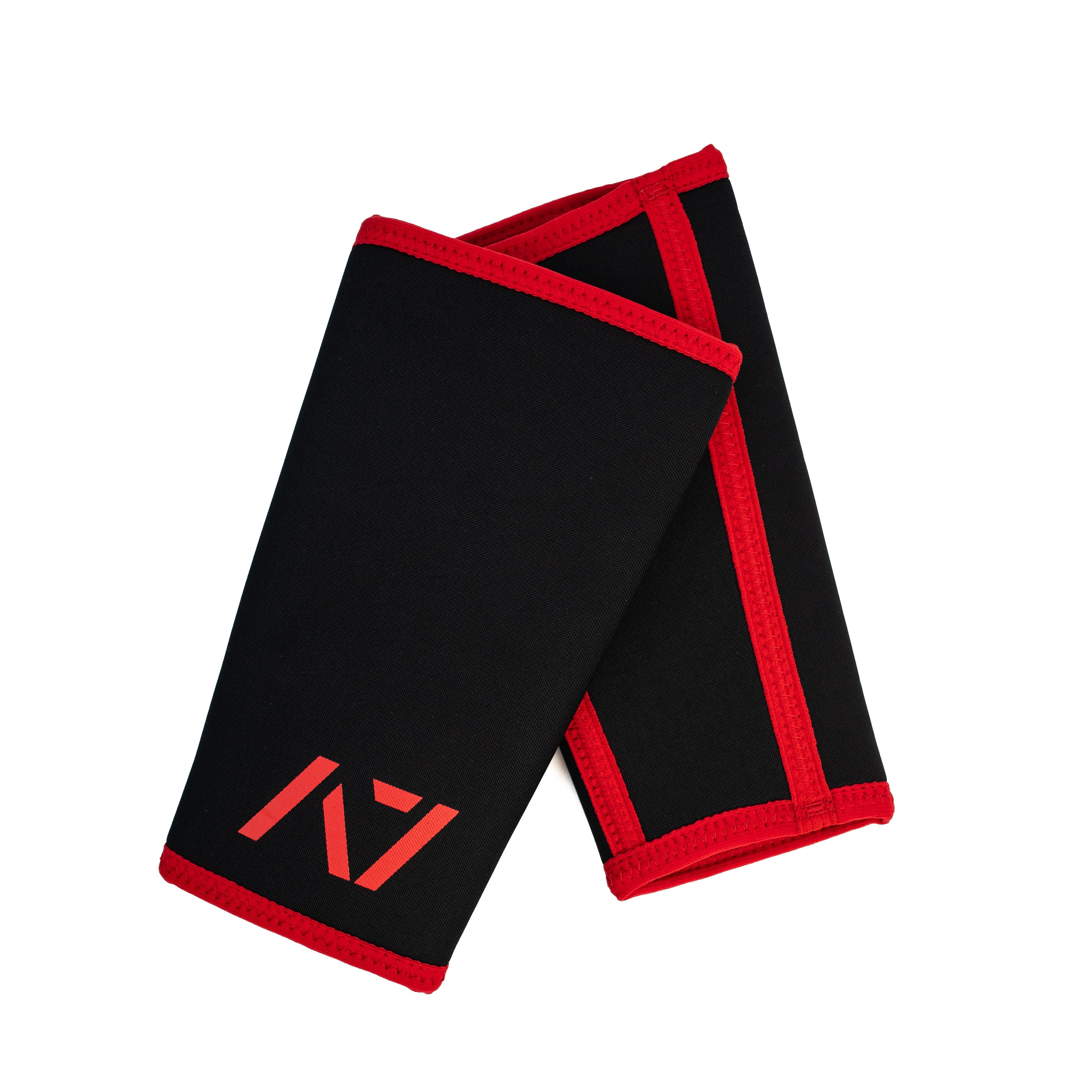 A7 Inferno knee sleeves feature black and red design. These are structured with a downward cut panel on the back of the quad and calf to ensure these have the ultimate compression at the knee joint. The A7 CONE Stealth Stiff Knee Sleeves are IPF approved and are allowed in all IPF competitions and affiliate federations like the European Powerlifting Federation and all federations across Europe.