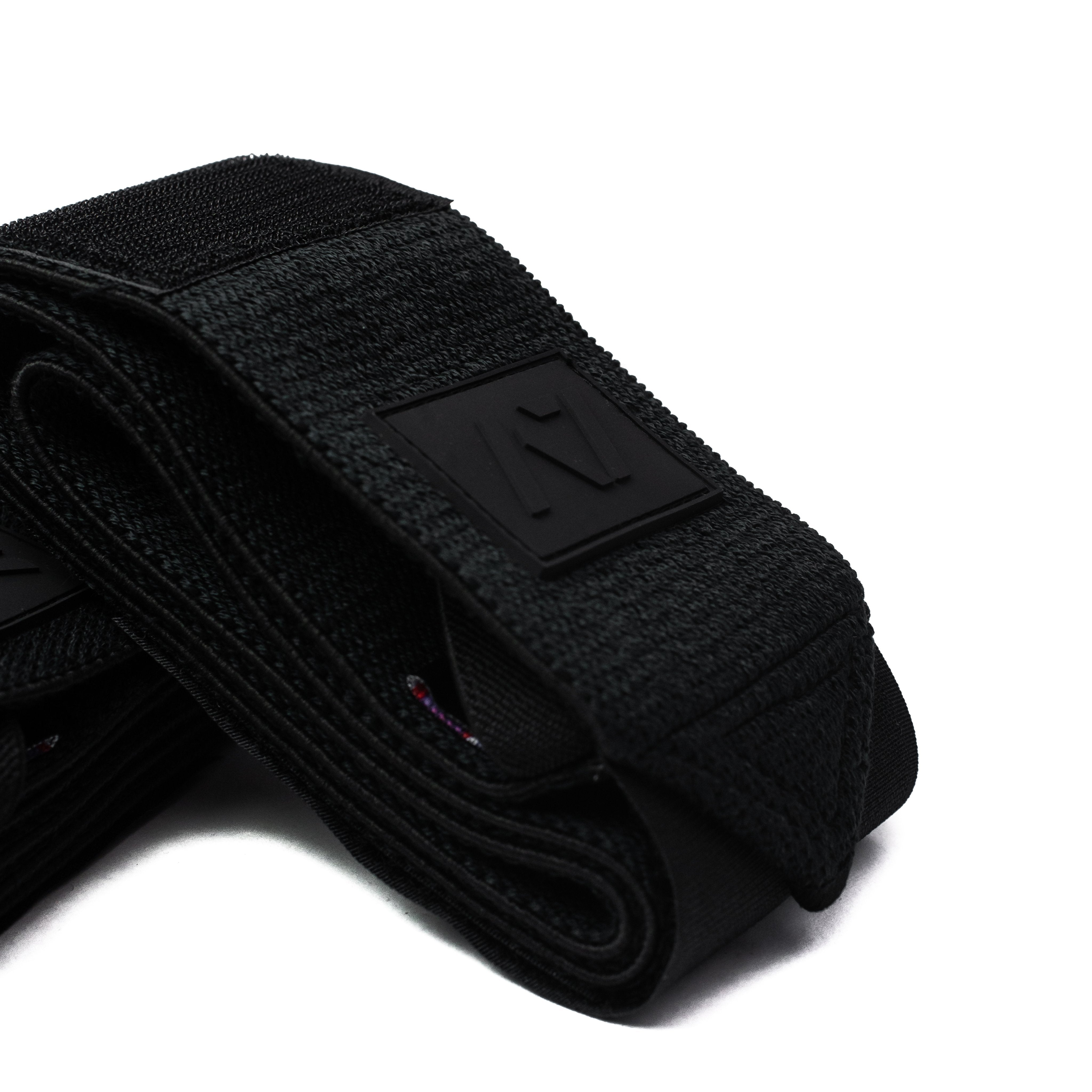 This Stealth colourway was created to mute out the logos and keep contrast at a minimum. A colourway that lets your performance and dedication remain the focus while still providing the level of quality, support and comfort you demand from your products. These wrist wraps are a perfect addition to your IPF approved kit.