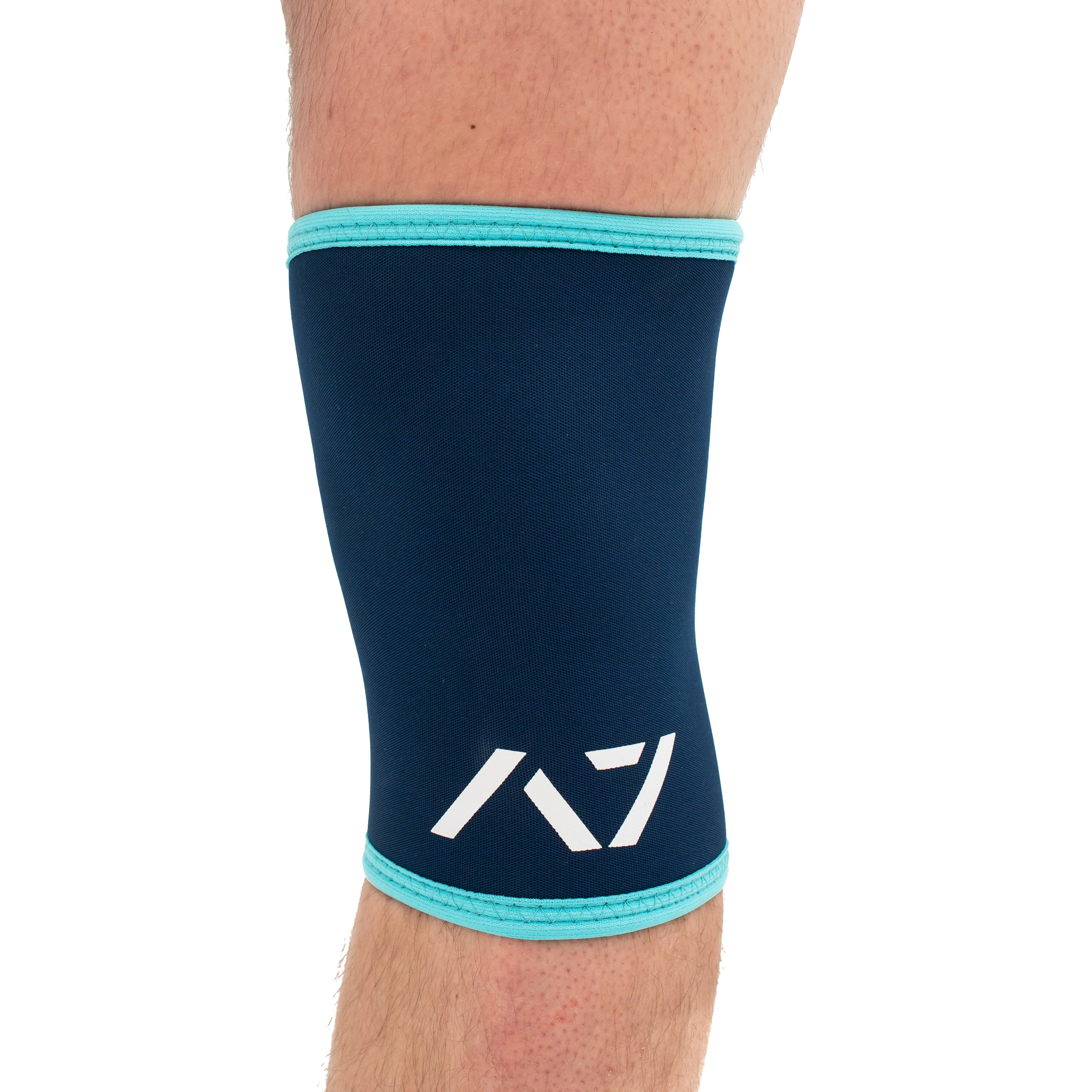 The IPF Approved A7 Iced Stiff knee sleeves are structured with a downward cut panel on the back of the quad and calf to ensure these have the ultimate compression at the knee joint. The A7 CONE Iced Stiff Knee Sleeves are IPF approved and are allowed in all IPF competitions and affiliate federations like the European Powerlifting Federation and all federations across Europe. A7 Iced Stiff Sleeves knee sleeves are IPF Approved Kit. A7 UK shipping to UK and Europe.