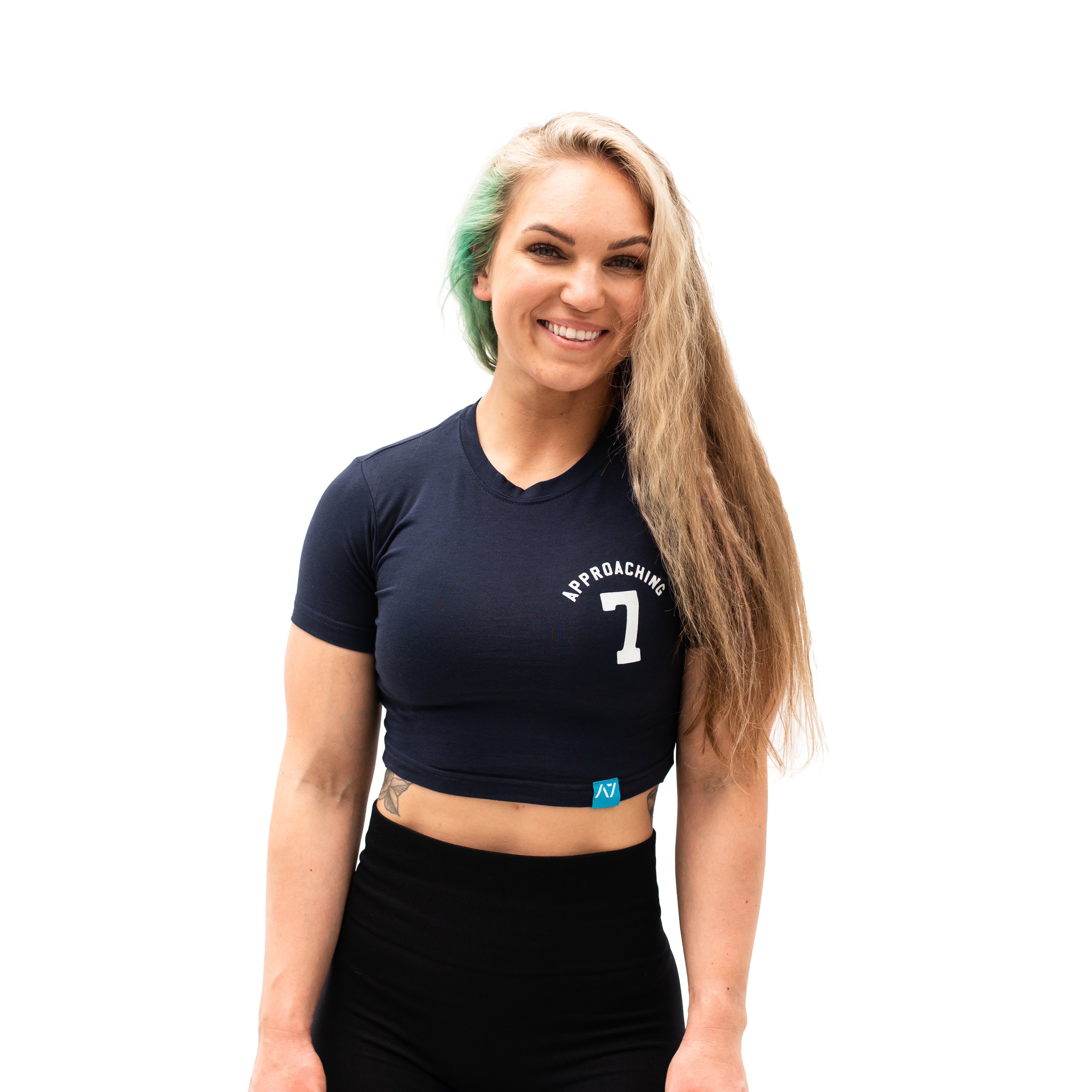 Our Varsity Blue Women’s crop is perfect for in and out of the gym. Purchase Varsity Blue Crop from A7 UK. Best gymwear shipping to UK and Europe from A7 UK. Varisty Blue is our newest Non Bar Grip Design. The best Powerlifting apparel for all your workouts. Available in UK and Europe including France, Italy, Germany, Sweden and Poland.