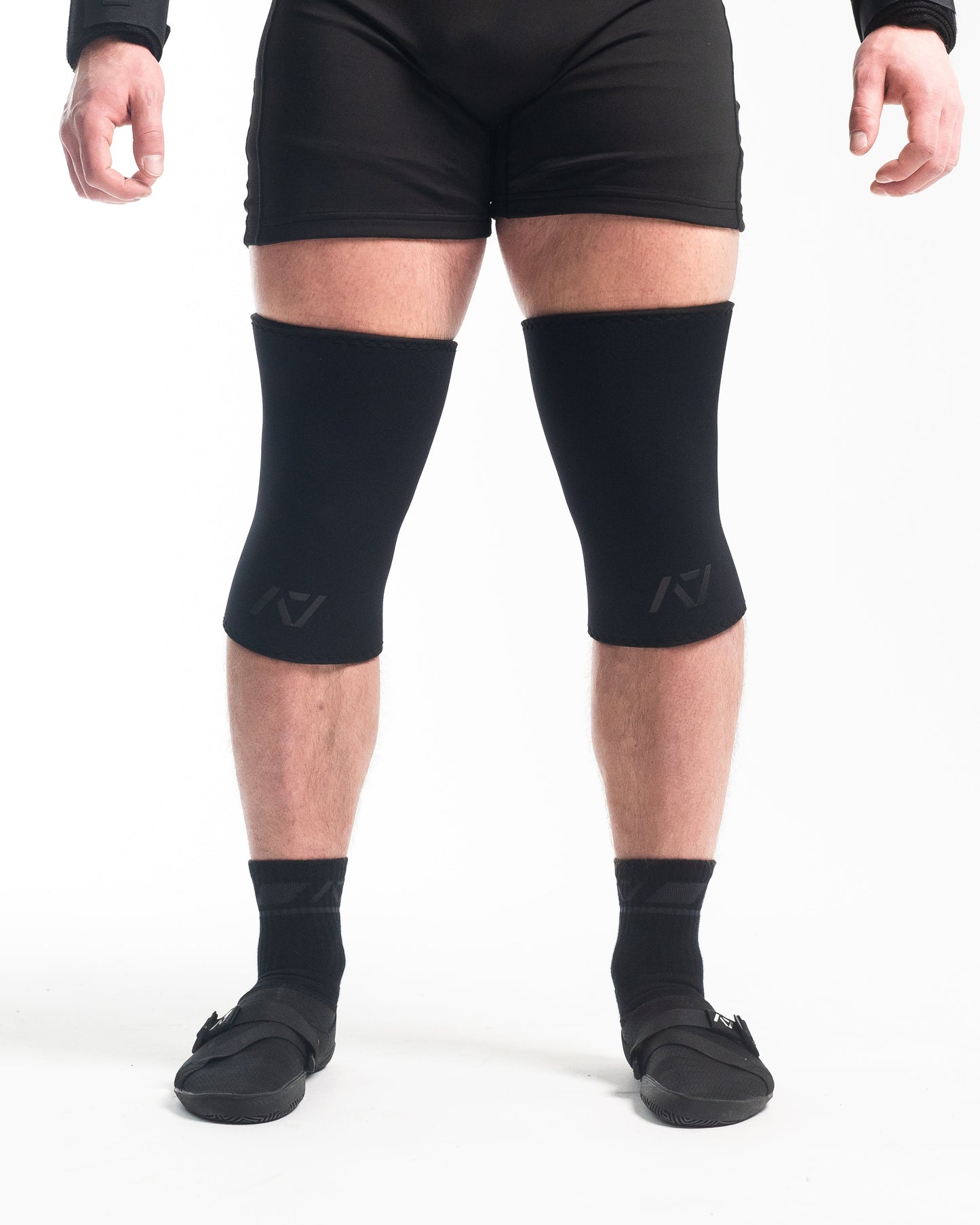 Stiff Hourglass Knee Sleeves - IPF Approved - Stealth