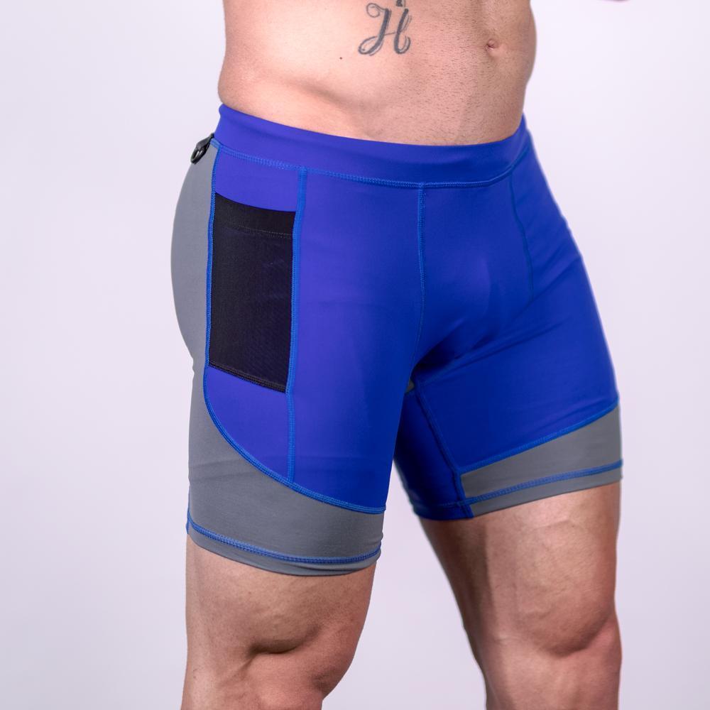 OX compression shorts are perfect for training at a hot gym and even going for a jog outside. The shorts are made out of soft yet moisture-wicking fabric that allows for ultimate performance. A cell phone pocket and a key clip are added to make sure you have your valuables with you at all times. Shipping to Europe.